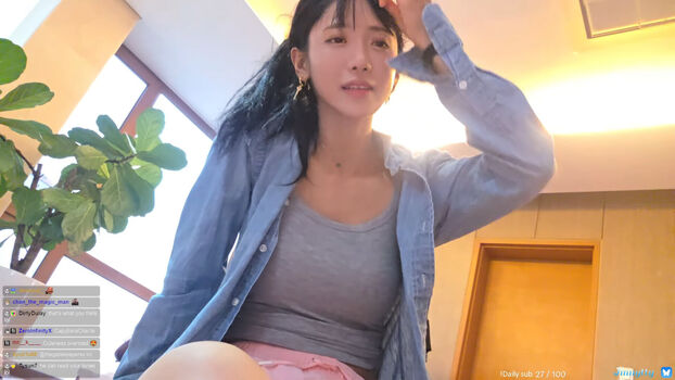 Full leaked Jinnytty private onlyfans photo