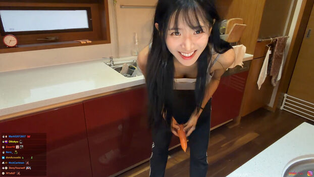Full leaked Jinnytty private onlyfans photo