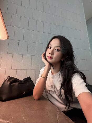 Full leaked Jisoo page private onlyfans photo