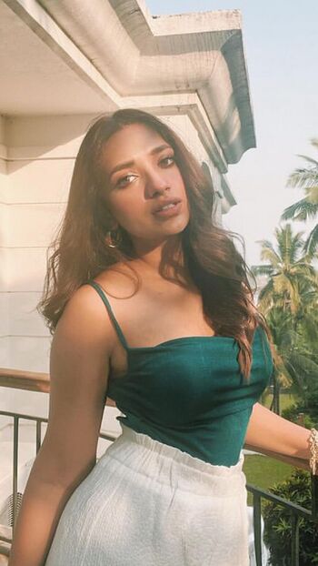 Full leaked Jiya shankar private onlyfans photo