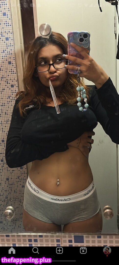 Jjuvzzz / Juveeriaa / Juveria Çıplak OnlyFans Fotoğrafı #8