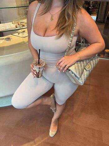 Full leaked Joannvdherik private onlyfans photo