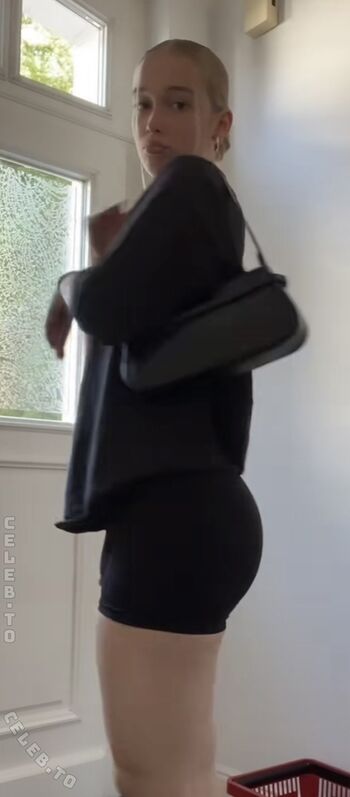 Full leaked Joellesfilm private onlyfans photo