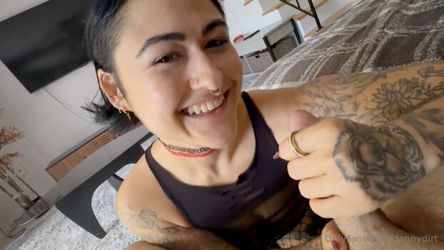 Full leaked Josiejaxxon hotwife private onlyfans photo