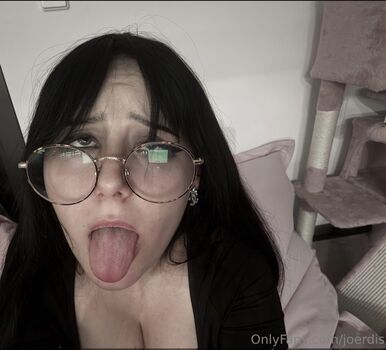 Full leaked Jouerdis private onlyfans photo