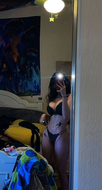Full leaked Joyssie private onlyfans photo