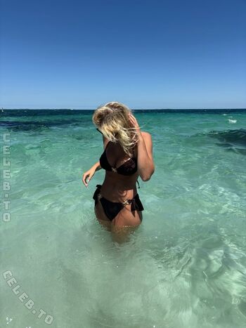 Full leaked Juleee private onlyfans photo
