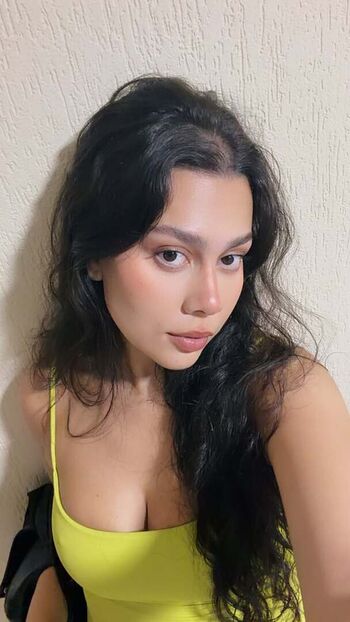 Julia Alvarenga
