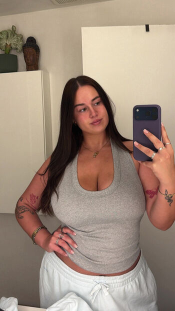 Full leaked Julia dube private onlyfans photo