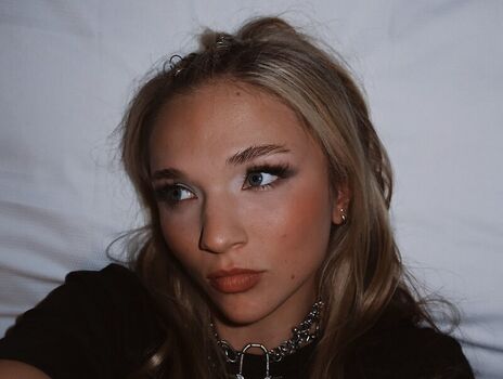 Full leaked Julia hart private onlyfans photo