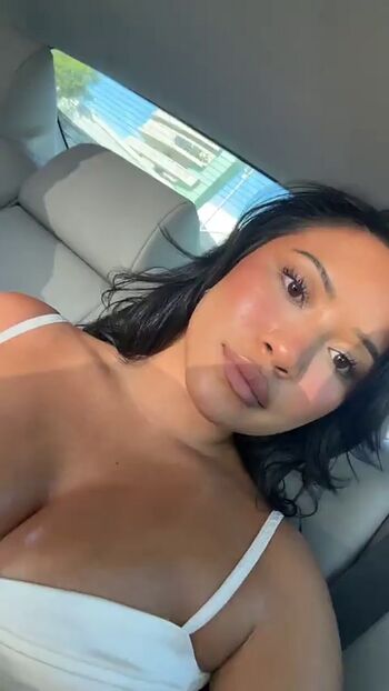 Julia Kelly