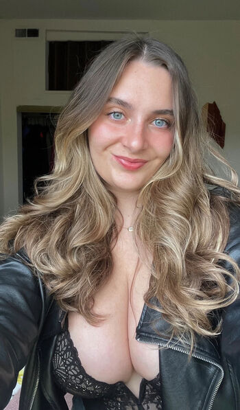 Full leaked Julia kocsis private onlyfans photo