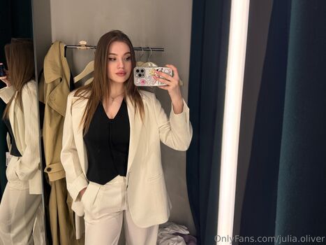 Julia Oliver