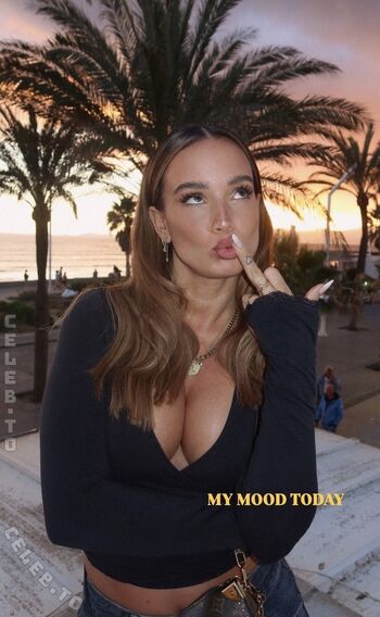 Full leaked Julia rommelt page private onlyfans photo