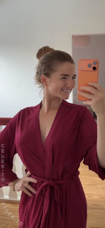 Full leaked Julia schulze page private onlyfans photo