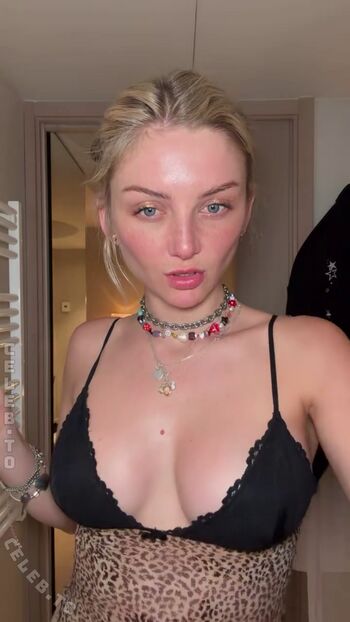 Full leaked Julia wulf page private onlyfans photo
