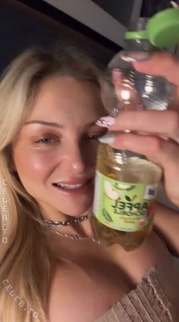 Full leaked Julia wulf private onlyfans photo