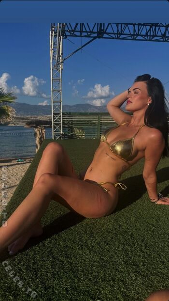 Full leaked Juliaelena private onlyfans photo