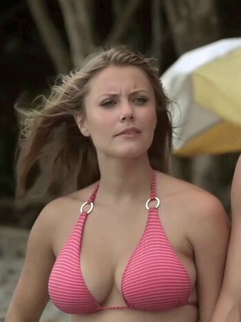 Julianna Guill