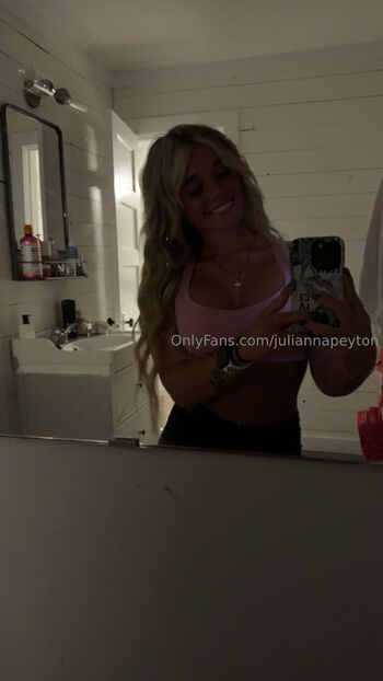 juliannapeyton