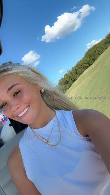 juliannapeyton