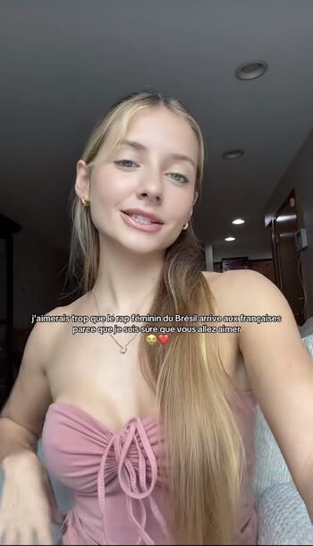 Full leaked Julie remoissenet private onlyfans photo