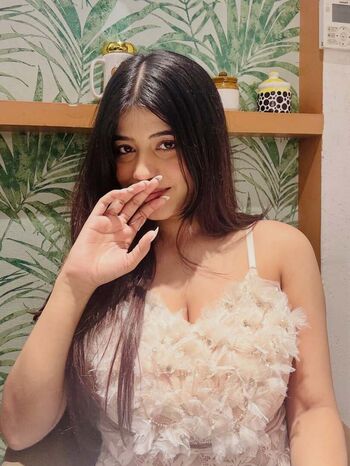 Full leaked Justbeingkayra page private onlyfans photo