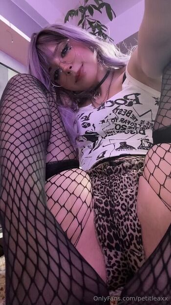 Full leaked Justleaax private onlyfans photo