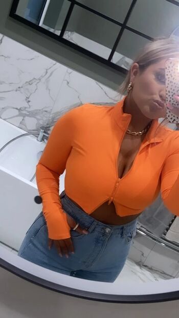 Full leaked Kaceymusgraves page private onlyfans photo