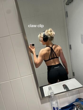 Full leaked Kadie lifts private onlyfans photo