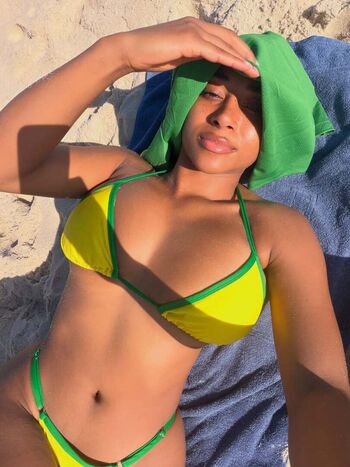 Full leaked Kalanirodgers private onlyfans photo