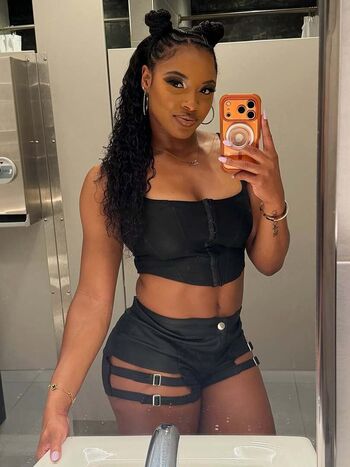 Kali Armstrong WWE
