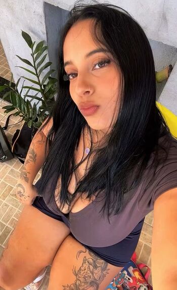 Full leaked Ariana white/ private onlyfans photo