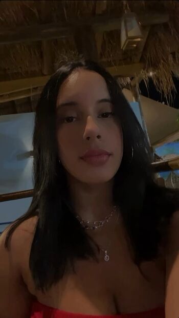 Full leaked Niana virgis/ private onlyfans photo