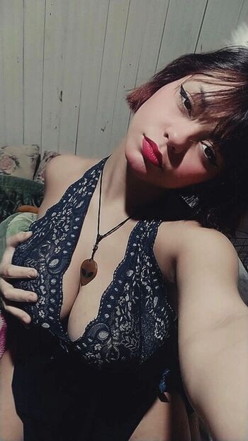 Full leaked Kamyzinhakkjk private onlyfans photo