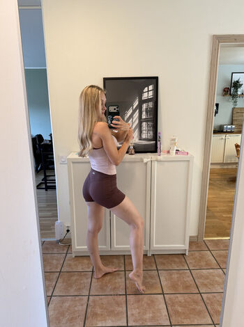 Full leaked Kandyland private onlyfans photo