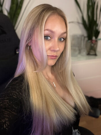 Full leaked Kandyland private onlyfans photo