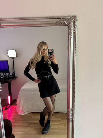 Full leaked Kandyland private onlyfans photo