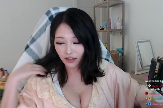 Full leaked Kang hee yoon page private onlyfans photo