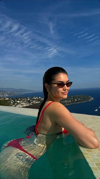 Full leaked Kara zwaanstra private onlyfans photo