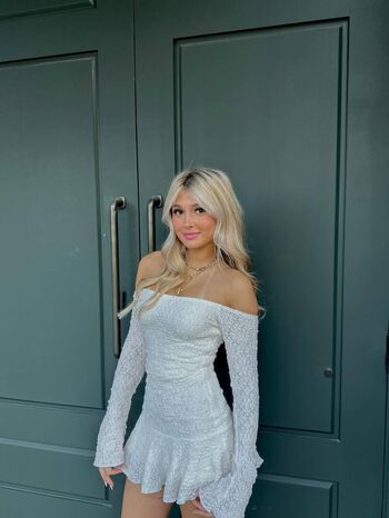 Full leaked Karenamikus private onlyfans photo