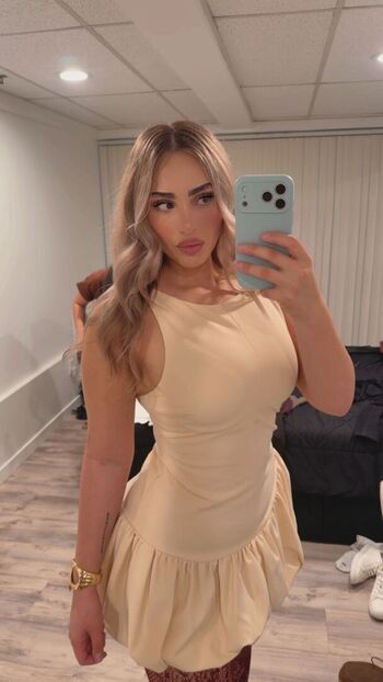 Full leaked Karenar private onlyfans photo