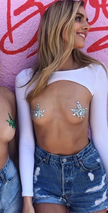 Full leaked Kari cassandra riley private onlyfans photo