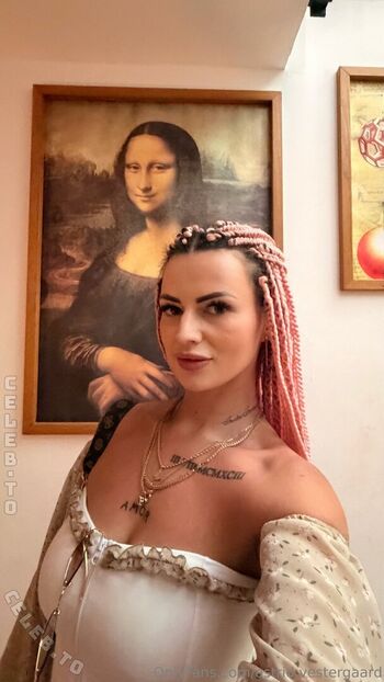 Full leaked Karolinka ofi page private onlyfans photo