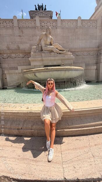 Full leaked Karolinka ofi page private onlyfans photo