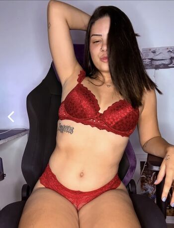 Full leaked Karoliveirasz private onlyfans photo