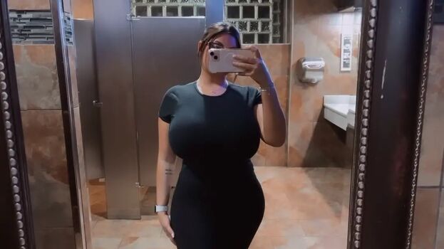 Full leaked Kaseymadrazo private onlyfans photo