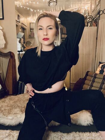 Full leaked Kate elliot private onlyfans photo