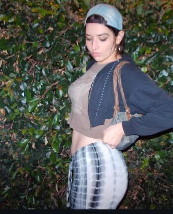 Full leaked Katelavrentios private onlyfans photo