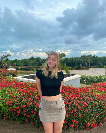 Full leaked Katie liakin page private onlyfans photo